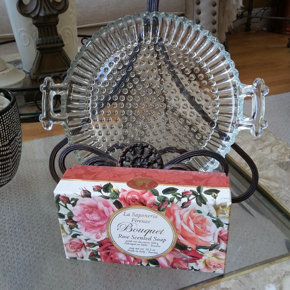 Boutique Other - NEW VINTAGE Bubble GLASS DISH ROSES Soap GIFT SET